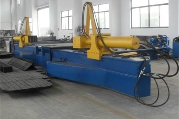 拉彎機所加工的產品質量允許產生的偏差標準是什么呢？